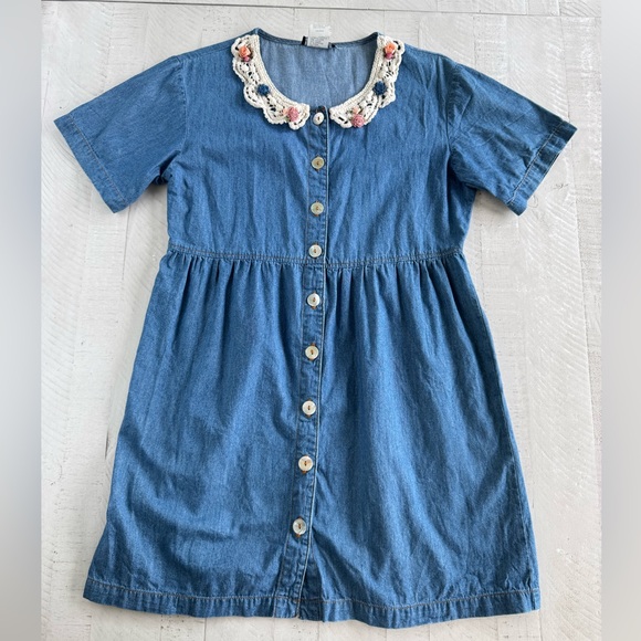 Vintage Dresses & Skirts - Vintage Women’s Denim Dollcore
Babydoll Floral Collar Mini Dress size Medium.
